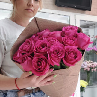 15 розовых роз Пинк Флойд