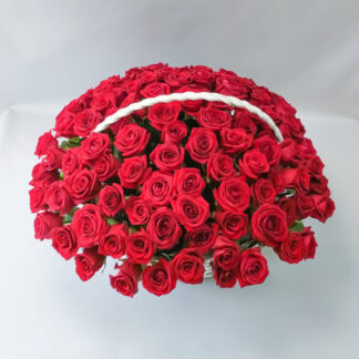 krasnaja roza v korzine 324x324 - Доставка цветов в Челябинске