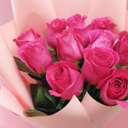 11 розовых роз 60 см сорта Пинк-Флойд
